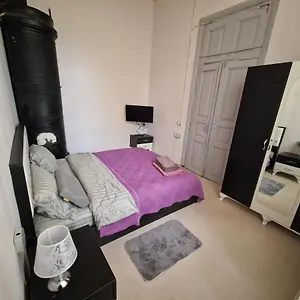 Cozy Near 28 Mall Apartment